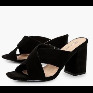 BOOHOO CROSS FRONT MULES